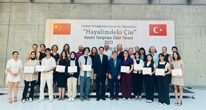 現(xiàn)場(chǎng)合影。