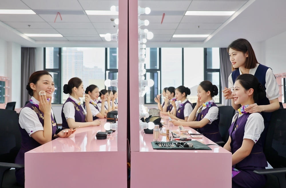 形象妝容塑造。