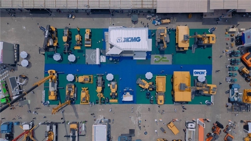 徐工集團3000㎡的展區(qū)。 石偉攝影